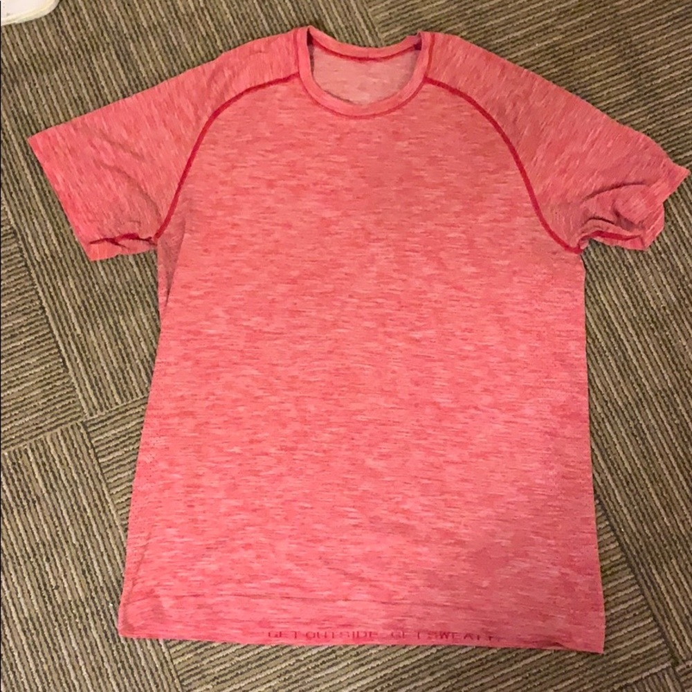 Lululemon men’s metal vent tech
